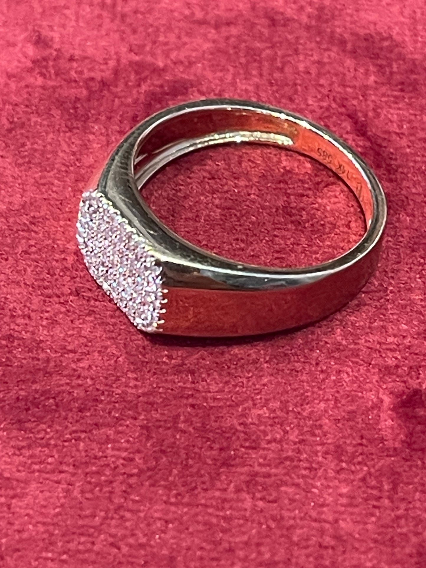 GOLD RING